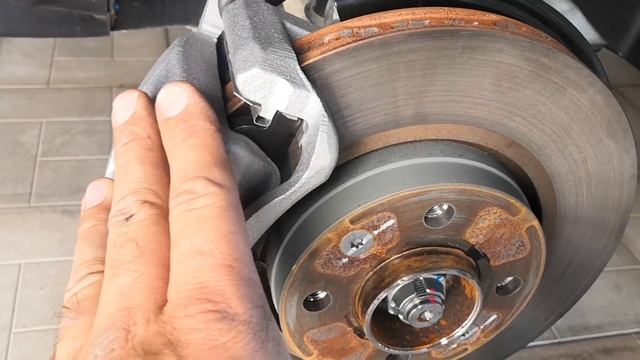 Установка локеров(подкрылков) и сетки воздуховода печки.Lada Vesta CROSS NG 2023 Лада веста кросс NG смотреть онлайн