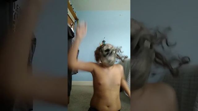 Zombie dances to Rick hentai😈 смотреть онлайн