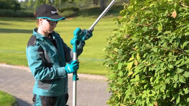 Makita UN460WD аккумуляторный телескопический кусторез смотреть онлайн