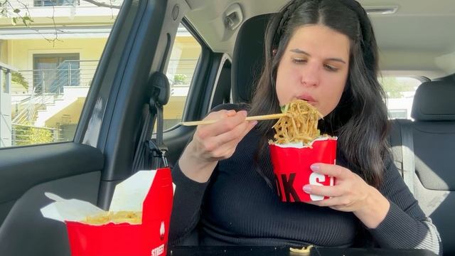 PAD THAI STYLE NOODLES | CAR MUKBANG | ASMR | EATING SOUNDS смотреть онлайн