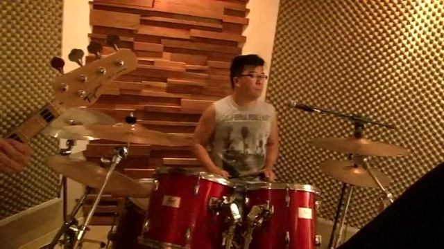 Banda K.M.K-z - Tempo Perdido (cover) - Legião Urbana смотреть онлайн