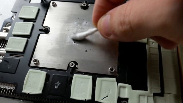 Liquid Metal on GPU After 1 Year! смотреть онлайн