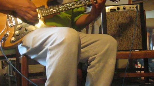 guitar strato de armond +gregory mercury 600.avi смотреть онлайн