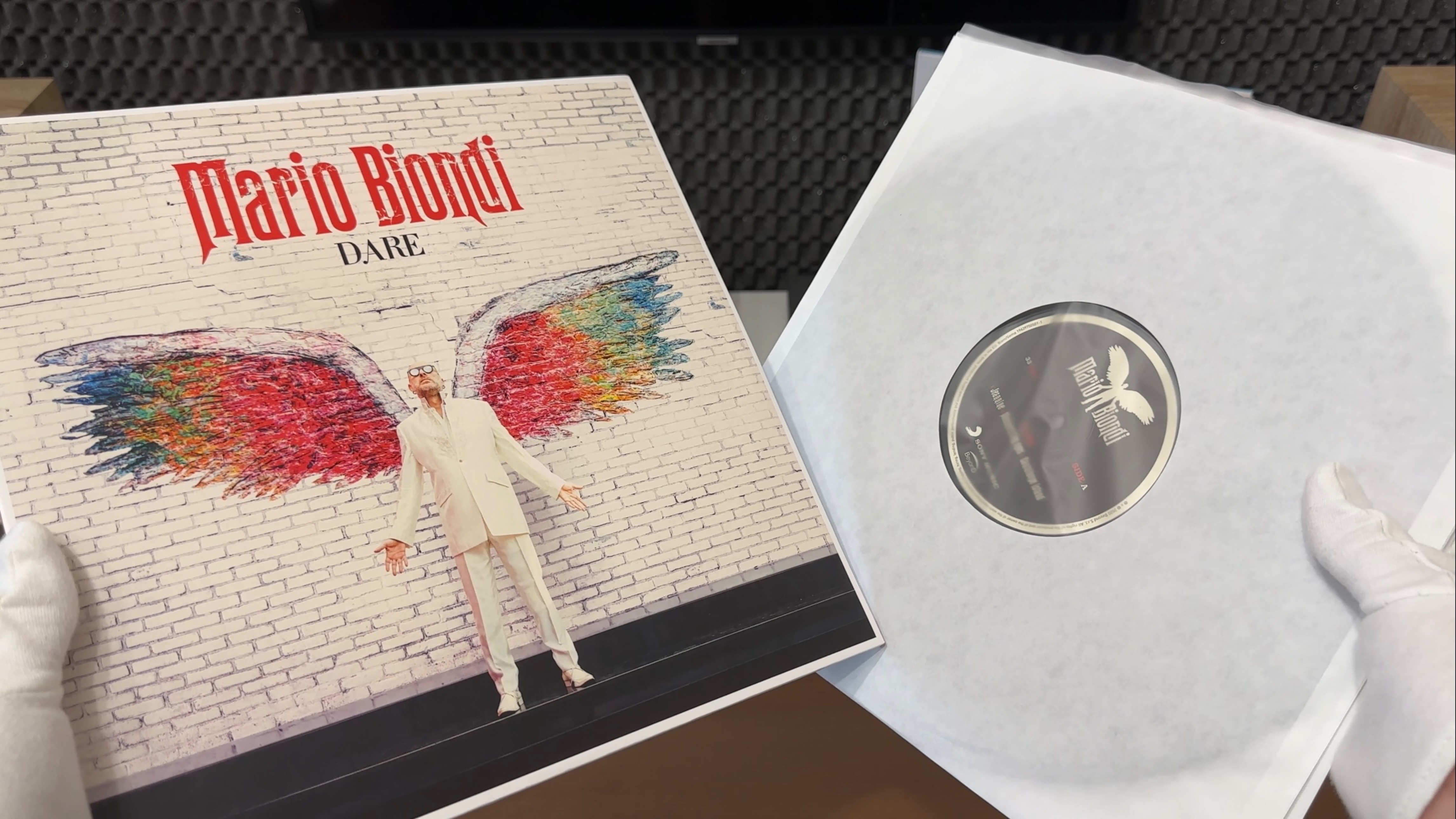 Mario Biondi - Dare - Распаковка и обзор виниловой пластинки смотреть онлайн