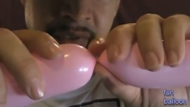 HOW TO BALLOON BEAR WITH BALLOON FLOWER PT. 1 (FLOWER) - Balloon Animal