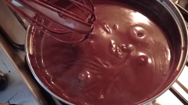 Şokoladlı puding 'in hazırlanması смотреть онлайн