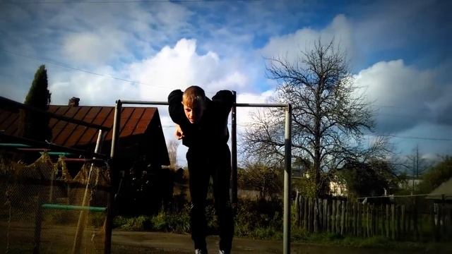 Мой первый СолдаТиК (Обороты на Локтевом сгибе) смотреть онлайн