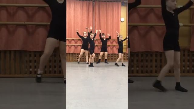 «Девочки-конфетки» рабочие моменты. смотреть онлайн