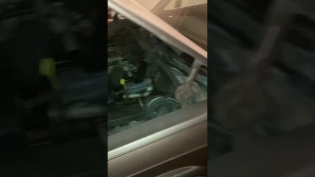 Changing the alternator on a 1990 Mercury Grand Marquis LS 5.0 смотреть онлайн