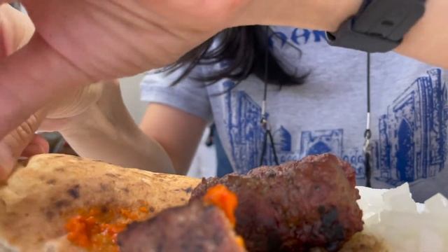 NYC: Bosnian/Balkan Food at Djerdan in Astoria Queens, Spinach Burek, Cevapi, Ayran 　ボスニア・バルカン料理を食す смотреть онлайн