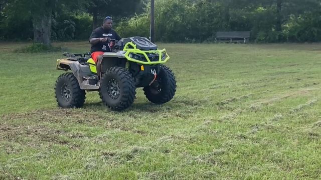 2021 Can am Outlander XMR 1000R... Will it wheelie???? смотреть онлайн
