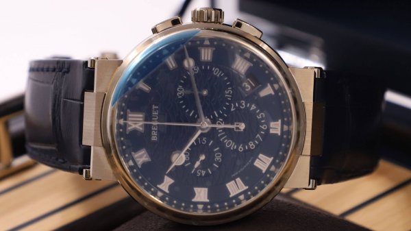 Breguet Marine Chronographe 5527 42.3 mm 5527BBY29WV