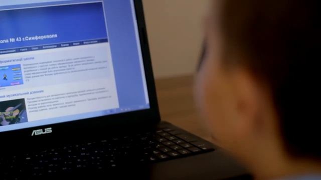 Видео-презентация "Электронный уголок права" смотреть онлайн