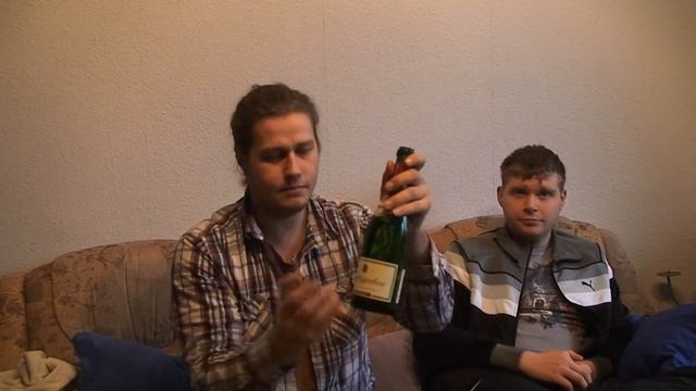 Sekt Test Vergleich Alkoholfrei Und Rotkäpchen Sekt (Auch Jungs Bzw. Männer Trinken Sekt)