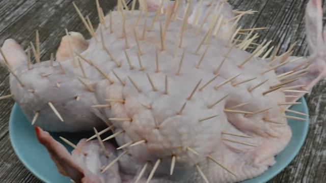 Необыкновенная курица. ОЧЕНЬ СОЧНАЯ смотреть онлайн