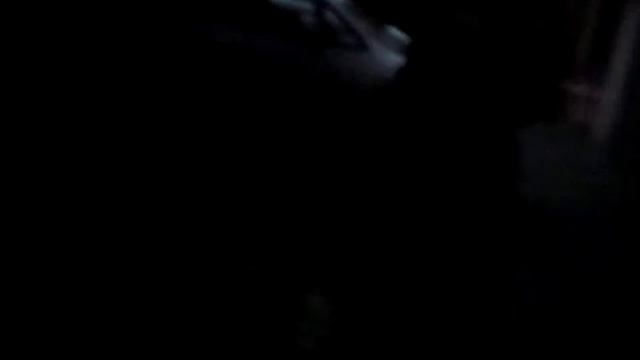 Celleng кинь бутылку с водой вверх чтобы она стала потом дном