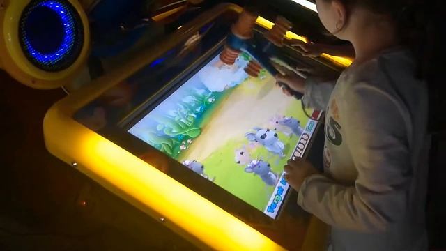 Играем с Митей в Hammer Fun смотреть онлайн
