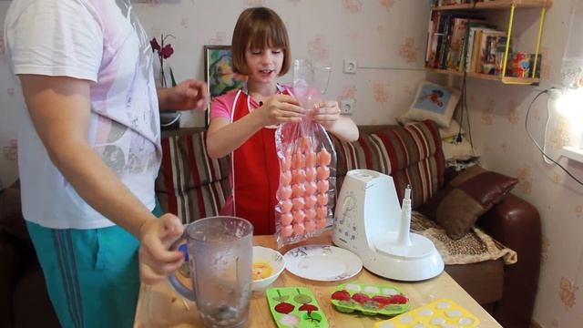 Делаем фруктовый лёд смотреть онлайн