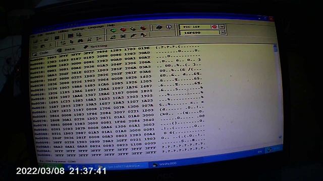 Прошиваем pic16f690 на простом самодельном программаторе смотреть онлайн