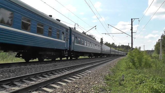 Электровоз ЧС7-017 с поездом № 96 Брест - Москва смотреть онлайн