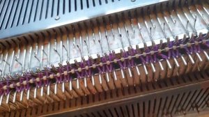 Резинка на двухфонтурной машине