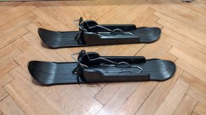 Лыжи на коляску Luxmom для зимы (универсальные накладки на колеса)