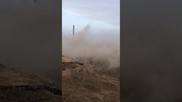 Снесли трубу Свинцового завода в Шымкенте
