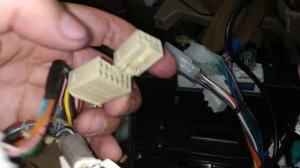 Can Bus cables don't fit Toyota Prado connectors