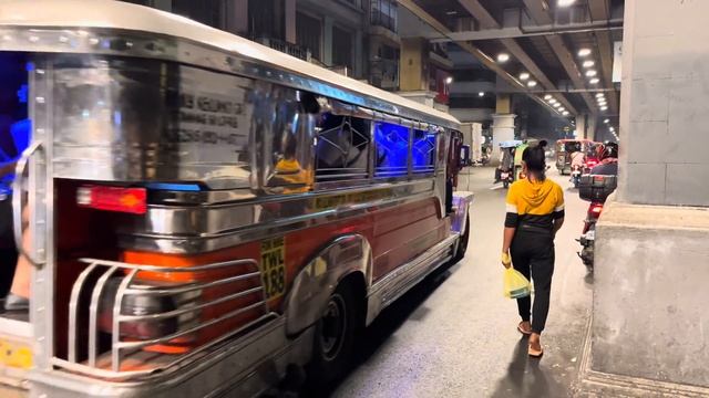 4K 🇵🇭 MANILA CITY NIGHTLIFE 2024 | Philippines - Night Walking Tour on Recto - Avenida - Quiapo смотреть онлайн