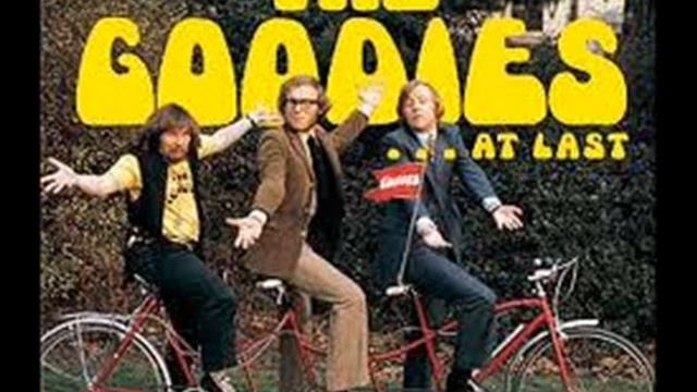 The Goodies - Black Pudding Bertha (not a racist song, black pudding is a food). смотреть онлайн