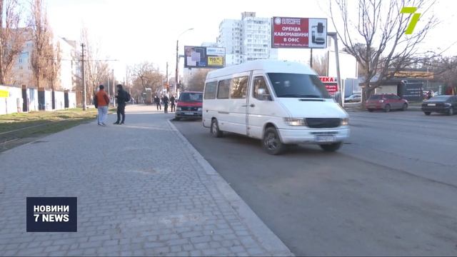 У маршрутках не дотримуються правил безпеки червоної зони смотреть онлайн