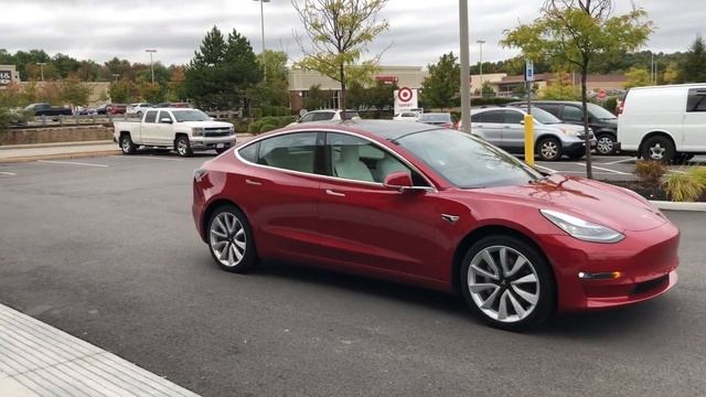 My Tesla Model 3- Smart Summon feature test смотреть онлайн
