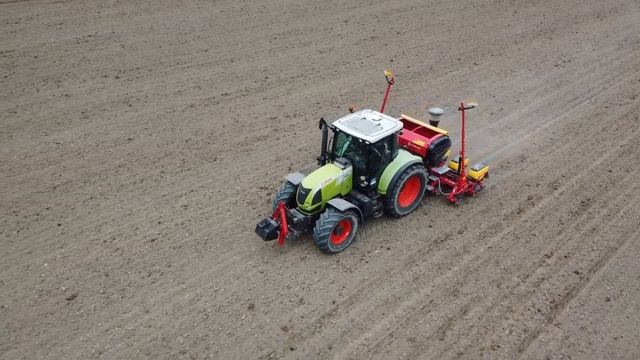 | Siew kukurydzy 2023 | Claas Arion 640 & Väderstad Tempo T6 & Massey Ferguson 6470 смотреть онлайн