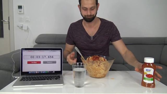 CHALLENGE DE LA CRISE 1/3 (PÂTES AU KETCHUP) смотреть онлайн