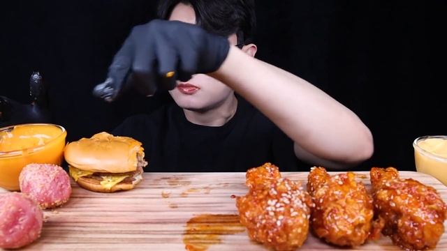 트리플 치즈버거 양념치킨 치즈볼 치킨 먹방ASMR MUKBANG TRIPLE CHEESEBURGERS & FRIED CHICKEN チキン チーズバーガー Eating Sounds