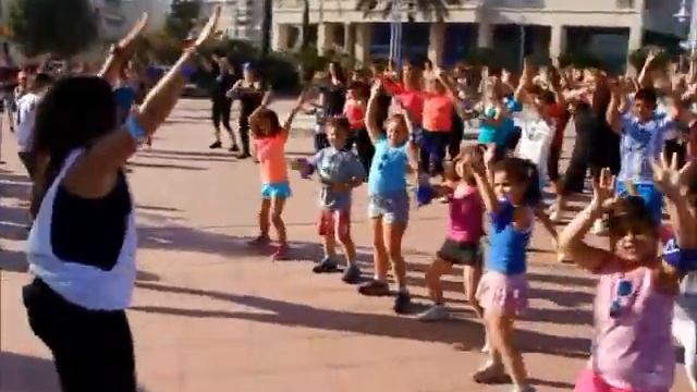 AQA Málaga: Flashmob en la Fiesta del Deporte смотреть онлайн