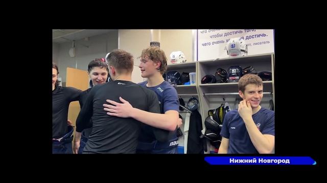 Хоккеисты нижегородской «Чайки» провели заключительный домашний матч уходящего года смотреть онлайн