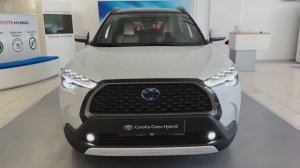 Toyota Corolla Cross Hybrid 2024 обзор