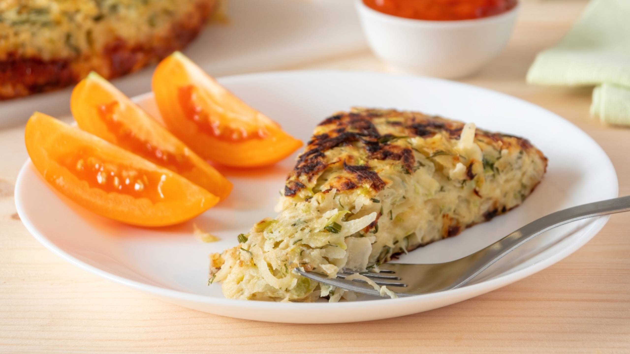 🍲 Запеканка из кабачков и картофеля на сковороде (+ сыр внутри) — просто и быстро! смотреть онлайн