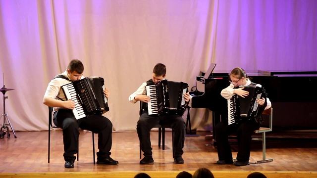 12 Светлана Гайдерчик "Весенний хоровод", исп. трио аккордеонистов, пед. Самозвон Ю.Ю. смотреть онлайн