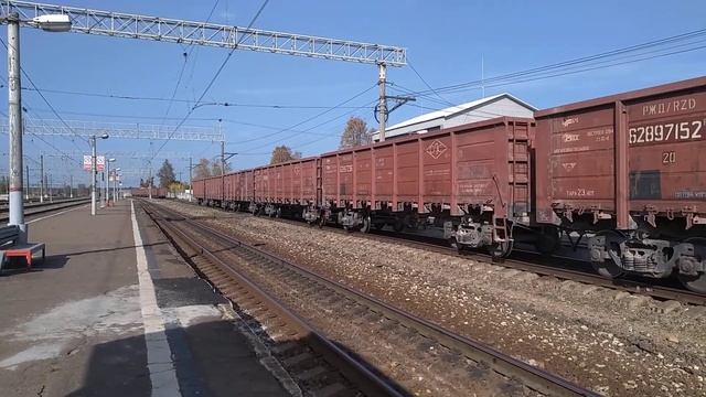 ТГМ23В48-2534 с полувагонами отправляется со ст. Киржач. смотреть онлайн