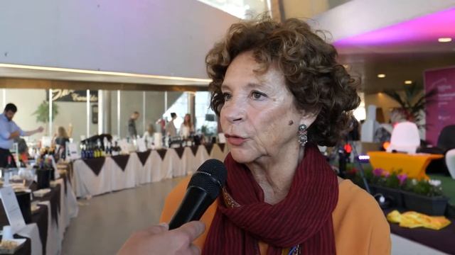 In Vino Civitas 2022 - Intervista a Silvia Imparato смотреть онлайн