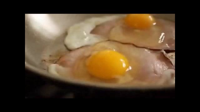 ЯИЧНИЦА С ВЕТЧИНОЙ смотреть онлайн