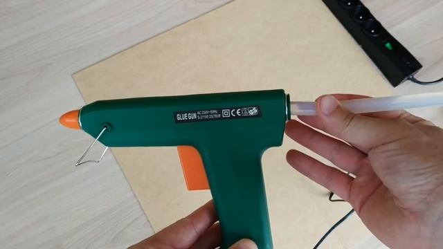 Jaki pistolet do kleju na gorąco | Pistolet klejowy STALCO S-21100| Czy pistolet za 30-40zł da radę смотреть онлайн