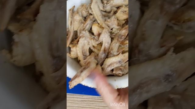 ПРОСТОЙ КУРИНЫЙ СУП С ДОМАШНЕЙ ЛАПШОЙ, СКОРЕЙ СМОТРИ И СОХРАНЯЙ РЕЦЕПТ. смотреть онлайн