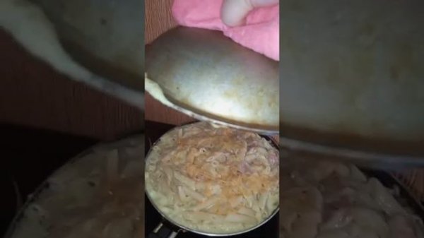 Липецк. Рецепт взят из канала "Деревенский Сундучок ".Макароны с беконом в сливочном соусе.