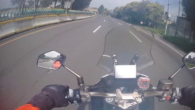 Prueba en carretera con acompañante en una Zontes X1 310... Hacia Tres Marías 🏍️🇻🇳😎 смотреть онлайн