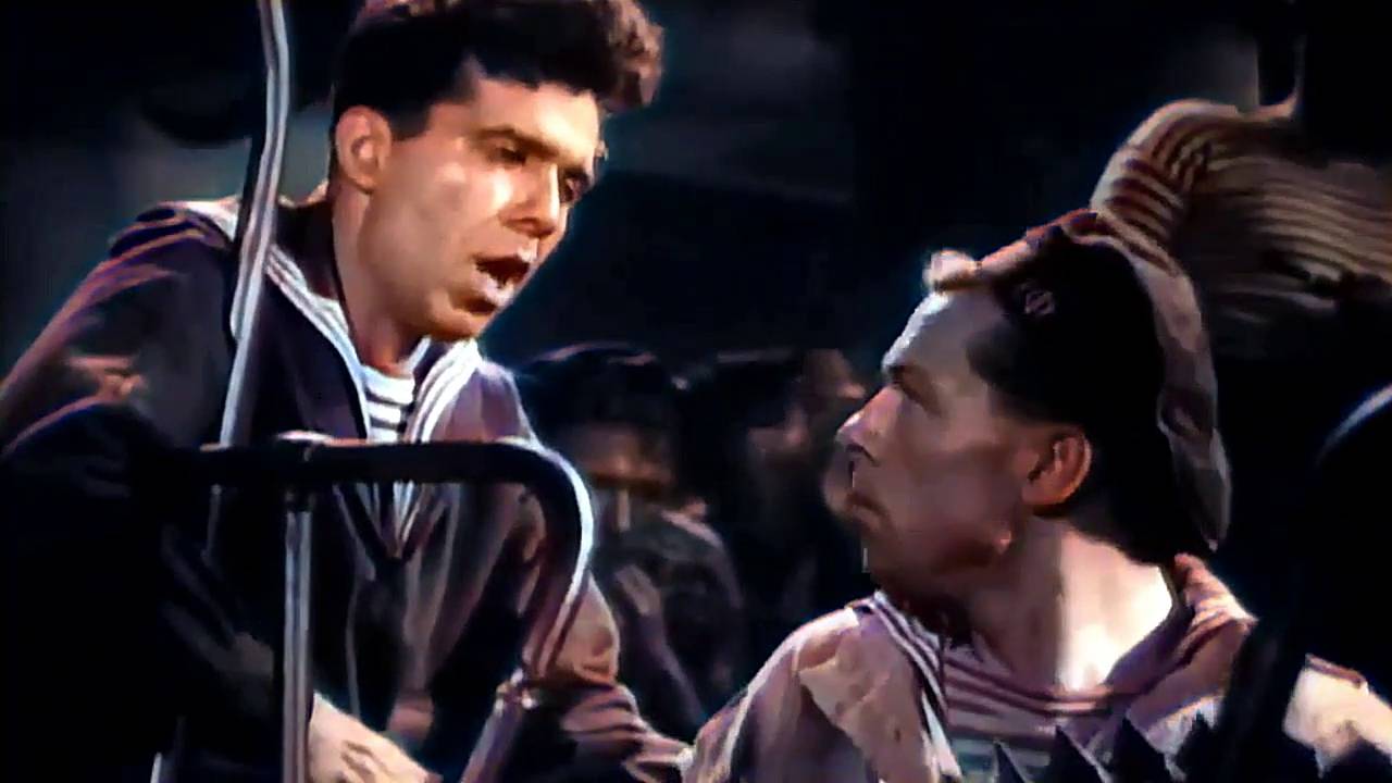 РАСКИНУЛОСЬ МОРЕ ШИРОКО смотреть онлайн