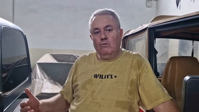 ELE COLECIONA JIPES E VARIOS CARROS!!! смотреть онлайн