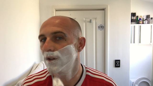 Cold Water Shave with No Prep using OSP Grapefruit and Menthol! смотреть онлайн